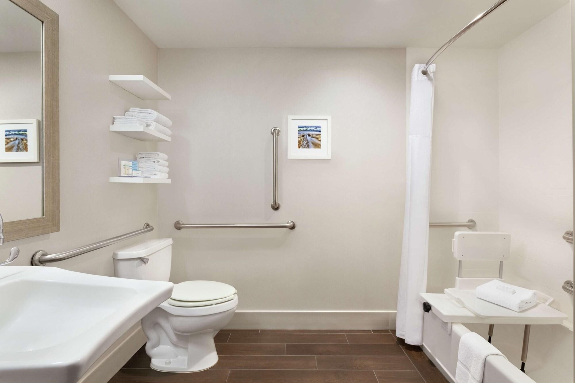 Hampton Hotel 3*