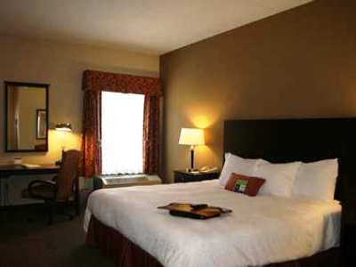 Hampton 3*